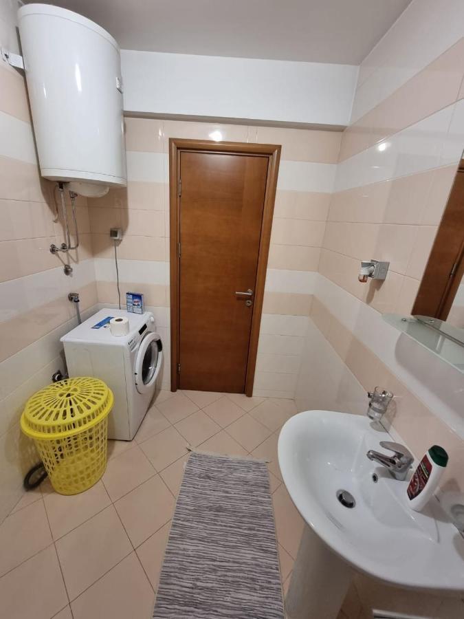 פודגוריצה 5 Star Apartment מראה חיצוני תמונה
