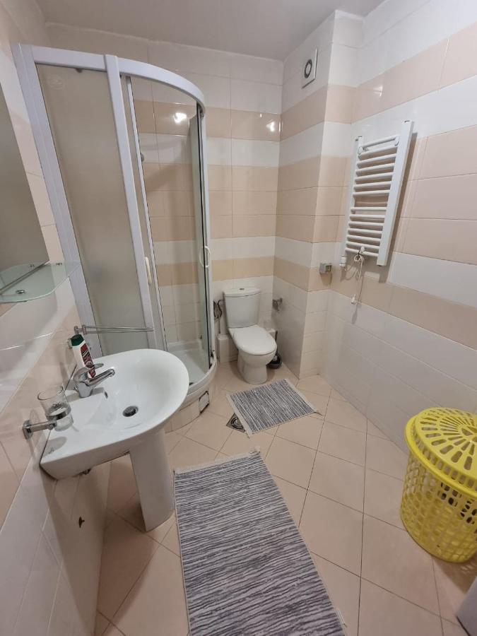 פודגוריצה 5 Star Apartment מראה חיצוני תמונה